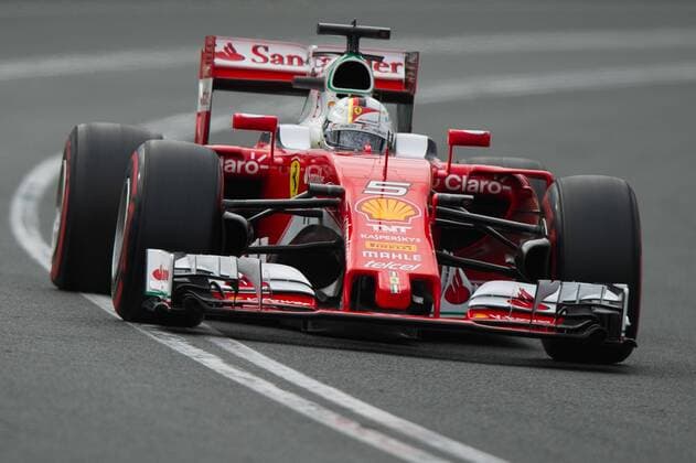 (160319) -- MELBOURNE, March 19, 2016 -- Scuderia Ferrari s Formula One driver Sebastian Vettel of Germany races during the qualifying session of Australian Formula One Grand Prix at Albert Park in Melbourne, Australia, March 19, 2016. Mercedes AMG Petronas Formula One driver Lewis Hamilton won the pole position. The Australian Formula One Grand Prix will take place in Melbourne on March 20. ) (SP)AUSTRALIA-MELBOURNE-F1-QUALIFYING SESSION BaixXue 