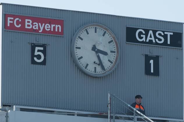 Anzeigentafel, Sieg fuer den FC Bayern, 5:1, FC Bayern Frauen vs FF USV Jena, 19.03.16,
