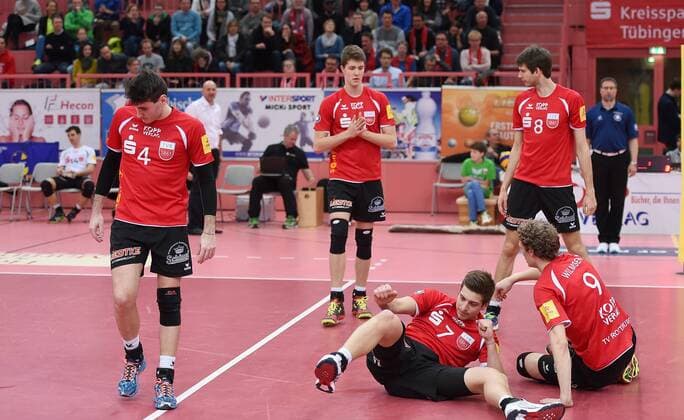 Volleyball 1. Bundesliga Saison Pre Playoffs 2015 2016 TV Rottenburg - TSV Herrsching 19.03.2016 Enttaeuschung TV Rottenburg; Federico Cipollone , Tom Strohbach, Sven Metzger, Felix Isaak und Lars Wilmsen (v.li.) 