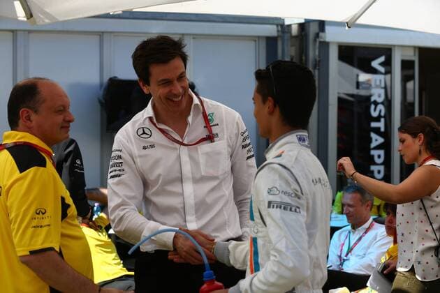 Australian Grand Prix, Melbourne 17 - 20 March 2016 20.03.2016 - Frederic Vasseur (FRA) Renault Formula One Team Racing Director, Toto Wolff (GER) Mercedes AMG F1 Shareholder and Executive Director and Pascal Wehrlein (GER) Manor Racing MRT05 