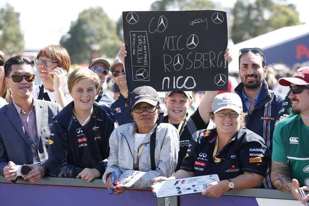Motorsports: FIA Formula One World Championship WM Weltmeisterschaft 2016, Grand Prix of Australia, fans of 6 Nico Rosberg (GER, Mercedes AMG Petronas Formula One Team), xHOCHxZWEIx