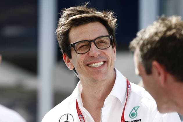 Motorsports: FIA Formula One World Championship WM Weltmeisterschaft 2016, Grand Prix of Australia, Toto Wolff (AUT, Mercedes AMG Petronas Formula One Team), xHOCHxZWEIx