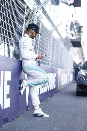 Motorsports: FIA Formula One World Championship WM Weltmeisterschaft 2016, Grand Prix of Australia, 44 Lewis Hamilton (GBR, Mercedes AMG Petronas Formula One Team), xHOCHxZWEIx
