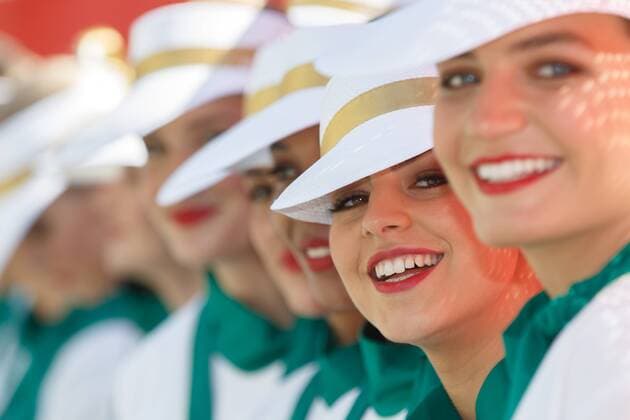 March 20, 2016: The grid girls prepare for the start of the 2016 Australian Formula One Grand Prix at Albert Park, Melbourne, Australia. Formula One 2016: Australia - Race - ZUMAc04_