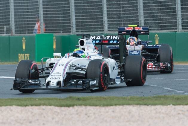 March 20, 2016: Felipe Massa (BRA) 19 from the Williams Martini Racing team at turn one of the 2016 Australian Formula One Grand Prix at Albert Park, Melbourne, Australia. Formula One 2016: Australia - Race - ZUMAc04_