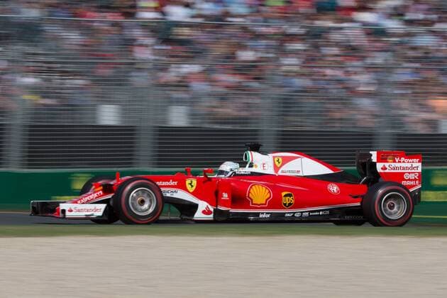 March 20, 2016: Sebastian Vettel (DEU) 5 from the Scuderia Ferrari team at turn two of the 2016 Australian Formula One Grand Prix at Albert Park, Melbourne, Australia. Formula One 2016: Australia - Race - ZUMAc04_