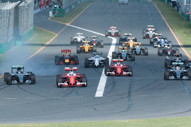 March 20, 2016: Sebastian Vettel (DEU) 5 from the Scuderia Ferrari team takes the lead after the start of the 2016 Australian Formula One Grand Prix at Albert Park, Melbourne, Australia. Formula One 2016: Australia - Race - ZUMAc04_