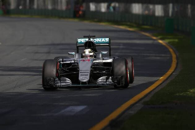 Motorsports: FIA Formula One World Championship WM Weltmeisterschaft 2016, Grand Prix of Australia, 44 Lewis Hamilton (GBR, Mercedes AMG Petronas Formula One Team), xHOCHxZWEIx