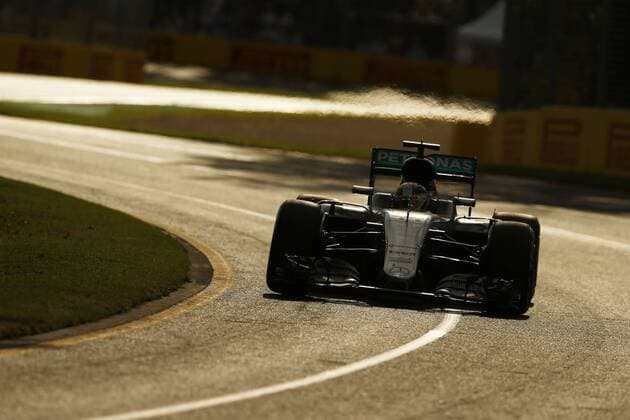 Motorsports: FIA Formula One World Championship WM Weltmeisterschaft 2016, Grand Prix of Australia, 44 Lewis Hamilton (GBR, Mercedes AMG Petronas Formula One Team), xHOCHxZWEIx