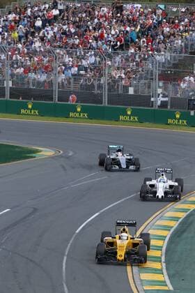 Motorsports: FIA Formula One World Championship WM Weltmeisterschaft 2016, Grand Prix of Australia, 20 Kevin Magnussen (DEN, Renault Formula 1 Team), 19 Felipe Massa (BRA, Williams Martini Racing), 44 Lewis Hamilton (GBR, Mercedes AMG Petronas Formula One Team), xHOCHxZWEIx