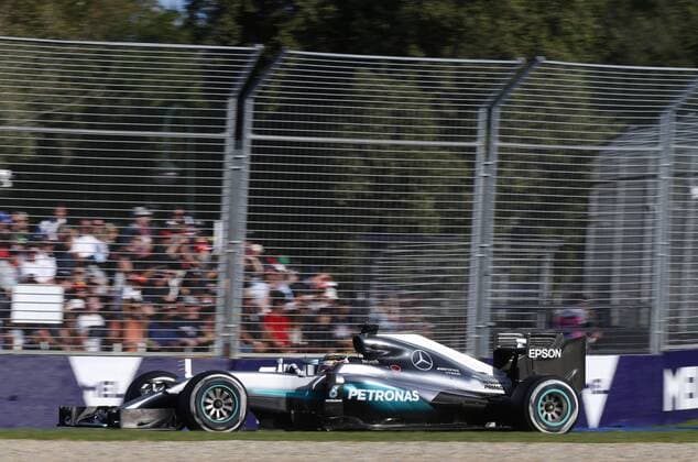 Motorsports: FIA Formula One World Championship WM Weltmeisterschaft 2016, Grand Prix of Australia, 44 Lewis Hamilton (GBR, Mercedes AMG Petronas Formula One Team), xHOCHxZWEIx