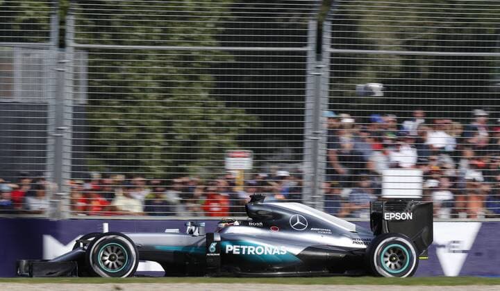 Motorsports: FIA Formula One World Championship WM Weltmeisterschaft 2016, Grand Prix of Australia, 44 Lewis Hamilton (GBR, Mercedes AMG Petronas Formula One Team), xHOCHxZWEIx