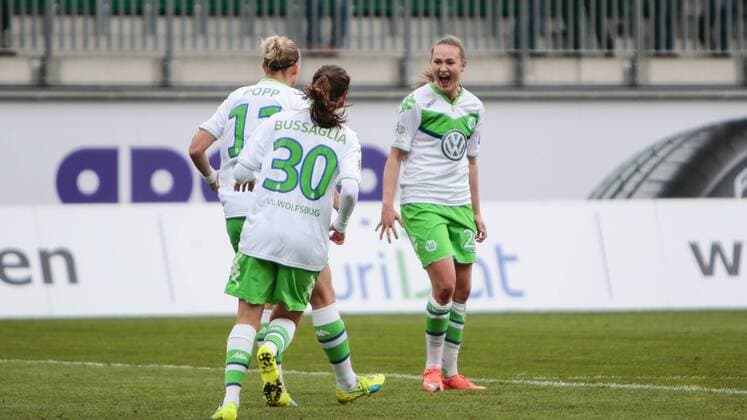 Fußball, Allianz Frauen Bundesliga, VfL Wolfsburg - 1. FFC Frankfurt; Caroline Graham Hansen (Wolfsburg, 26) Jubel, Torjubel, Freude, Emotion, Torerfolg, Aktion, action, goal, goal celebration, celebrates. xtgx