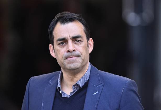 vor dem Spiel: Sportdirektor Vorstand Manager Robin Dutt VfB Stuttgart missmutig missgelaunt VfB Stuttgart vs Bayer 04 Leverkusen 20.03.2016 VfB Stuttgart vs Bayer 04 Leverkusen