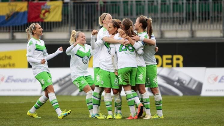 Fußball, Allianz Frauen Bundesliga, VfL Wolfsburg - 1. FFC Frankfurt; Caroline Graham Hansen (Wolfsburg, 26) Jubel, Torjubel, Freude, Emotion, Torerfolg, Aktion, action, goal, goal celebration, celebrates. xtgx