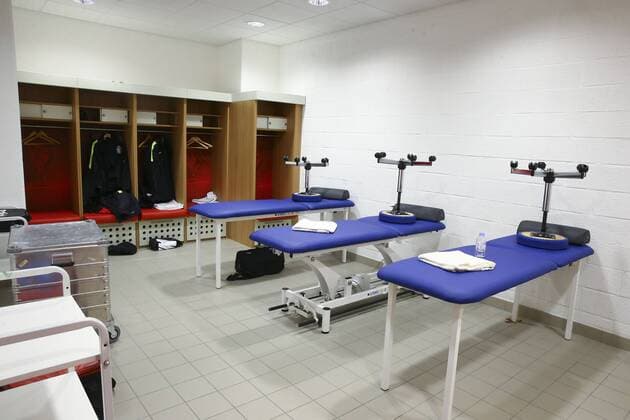 Massage-Einrichtung, Umkleidekabine - Stadionansichten, Stade Pierre Mauroy, Heimstätte Lille OSC - Frankreich, Ligue 1 - 19 03 2016 GwendolineLeGoff Panoramic 