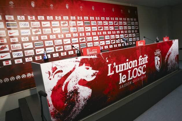 Stadionansichten, Stade Pierre Mauroy, Heimstätte Lille OSC - Frankreich, Ligue 1 - 19 03 2016 GwendolineLeGoff Panoramic 