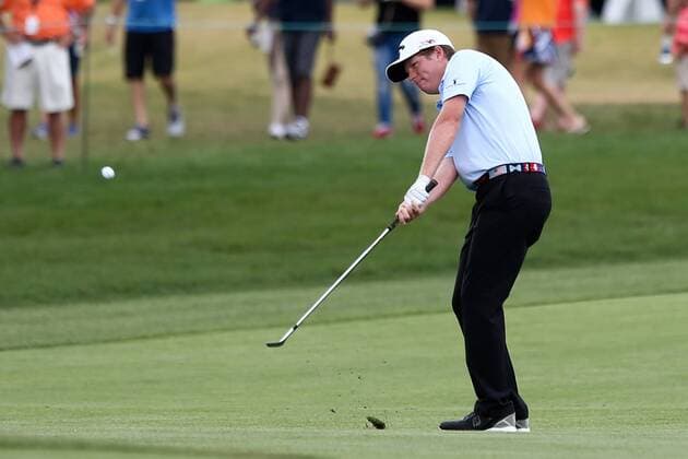 March 20, 2016 - Orlando, Florida, United States - Derek Fathauer chips on to the 9th green during the final round at the Arnold Palmer Invitational presented by MasterCard at Bay Hill Club & Lodge. PGA Golf Herren 2016 - Arnold Palmer Invitational - Final Round - ZUMAw109