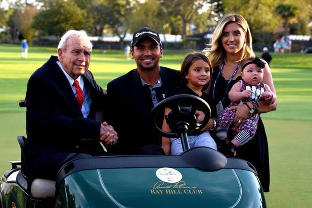 March 20, 2016: Arnold Palmer, Jason Day, Jasons wife and and two kids during the final round of the Arnold Palmer Invitational at Arnold Palmer s Bay Hill Club & Lodge in Orlando, Florida. (Photo by Mark Sims Icon Sportswire) GOLF: MAR 20 PGA Golf Herren - Arnold Palmer Invitational presented by MasterCard - Final Round Icon4031820160375 EDITORIAL USE ONLY