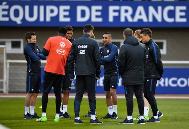 Dimitri Payet (fra) - Yohan Cabaye (fra) FOOTBALL : Training Nationalteam Frankreich - 21 03 2016 AnthonyBIBARD FEP Panoramic 