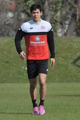 22.03.2016, xTKx, Fussball 1.Bundesliga, FSV MAINZ 05 Training, emspor, v.l. Yoshinori Muto (Mainz 05) ,