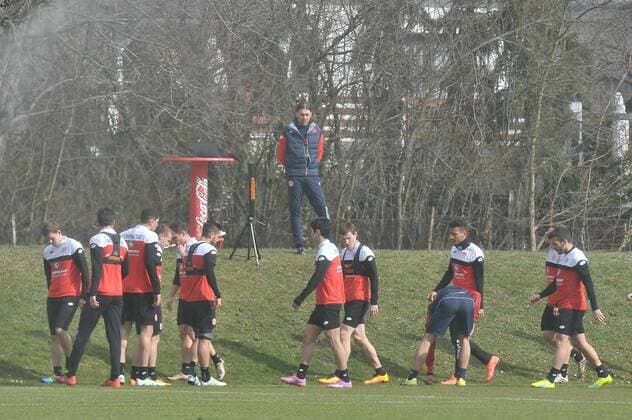 22.03.2016, xTKx, Fussball 1.Bundesliga, FSV MAINZ 05 Training, emspor, v.l. Trainer Martin Schmidt (Mainz 05) ,