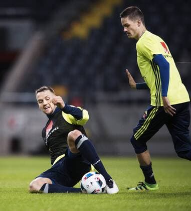 160322 Alexander Milosevic och Mikael Lustig - Training Nationalteam Schweden, 22 März 2016 in Stockholm.  Copyright: JOELxMARKLUND BB160322JM050
