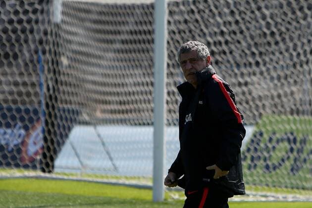 Fußball, Training Nationalteam Portugal March 22, 2016 - Lisbon, Portugal - Portugal s soccer head coach Fernando Santos during a practice session at the Restelo stadium in Lisbon, Portugal on March 22, 2016, ahead of the friendly matches against Bulgaria on March 25 and with Belgium on March 29 in preparation for the Euro 2016 in France. Portugal s Soccer Team practice in Lisbon Portugal - ZUMAf123
