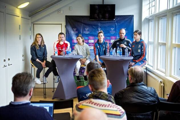 Fußball, Damen, PK Marta - FC Rosengard 160322 Rosengards Emma Berglund, tränare Jack Majgaard Jensen och Marta Viera Da Silva samt Frankfurts Desiree Schumann, tränare Matt Ross och Kerstin Garefrekes under en presskonferens med Rosengard inför matchen i damernas Champions League 22 mars 2016 i Malmö.  Copyright: LUDVIGxTHUNMAN BB160322LT021