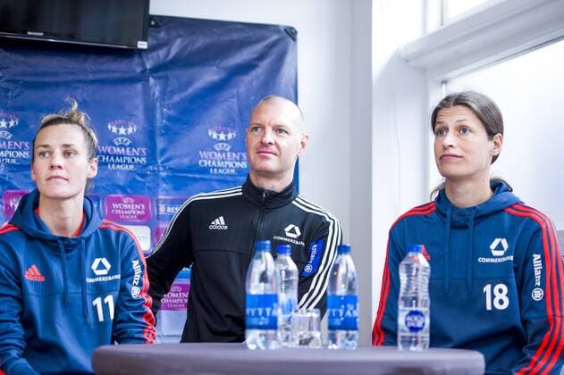Fußball, Damen, Champions League, PK 1. FFC Frankfurt 160322 Frankfurts Desiree Schumann, tränare Matt Ross och Kerstin Garefrekes efter en presskonferens med Rosengard inför matchen i damernas Champions League 22 mars 2016 i Malmö.  Copyright: LUDVIGxTHUNMAN BB160322LT022