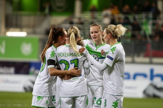 Fußball, UWCL, VfL Wolfsburg - Brescia CF; Jubel, Torjubel, Freude, Emotion, Torerfolg, Aktion, action, goal, goal celebration, celebrates nach 2:0 durch Alexandra Popp (Alex Popp, Wolfsburg, 11). xtgx