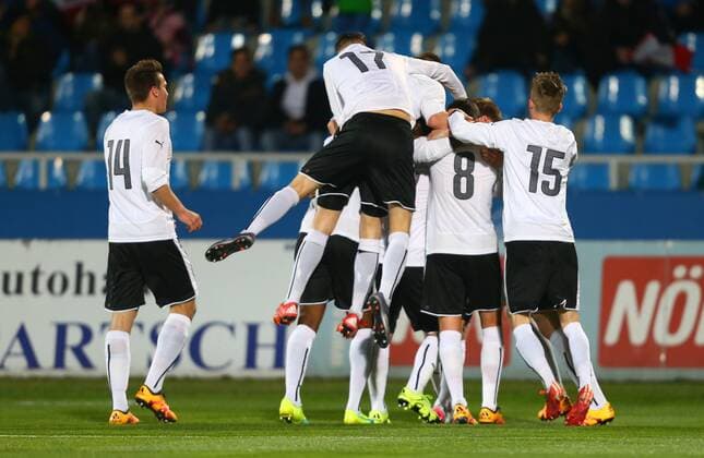 SOCCER - U18, AUT vs ENG, test match WIENER NEUSTADT,AUSTRIA,23.MAR.16 - SOCCER - OEFB Under-18 international match Länderspiel Austria vs England, friendly match. Image shows the rejoicing of AUT. GEPAxpictures xCh.xKelemen