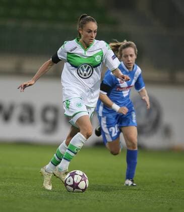Tessa Wullaert (VfL Wolfsburg) auf dem Weg zum 1-0