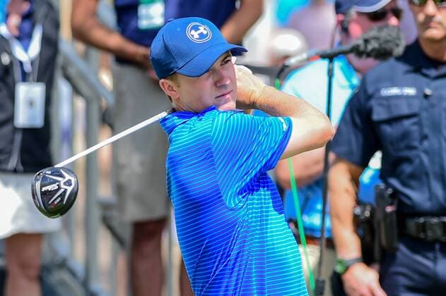 World Golf Championship in Austin 23 MAR 2016: Jordan Spieth watches his tee shot on number 1 during the World Golf Championships - Dell Match Play Round 1 at the Austin Country Club Austin, Texas. (Photo by Ken Murray Icon Sportswire) GOLF: MAR 23 PGA Golf Herren - World Golf Championships-Dell Match Play - Round 1 Icon1603231024 EDITORIAL USE ONLY