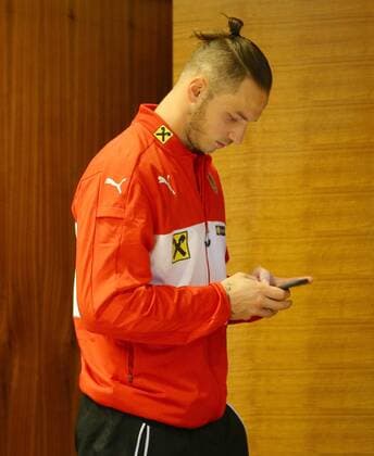 Fußball, Nationalteam Österreich PK SOCCER - AUT vs ALB, test match, preview STEGERSBACH,AUSTRIA,24.MAR.16 - SOCCER - OEFB international match Länderspiel Austria vs Albania, friendly match, preview, mixed zone team AUT. Image shows Marko Arnautovic (AUT). Keywords: press conference PK Pressekonferenz GEPAxpictures xChristianxOrt