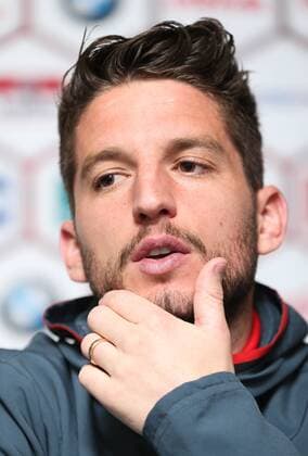 Fußball, PK Nationalteam Belgien Belgium s Dries Mertens talks to the press after a training session of the Belgian national soccer team Red Devils, Thursday 24 March 2016 in Brussels. The Red Devils will play a friendly game in and against Portugal on 29 March, the match was moved due to safety concerns after the Brussels terrorists attacks. The game is a preparation for the upcoming Euro2016. VIRGINIExLEFOUR  x04819865x