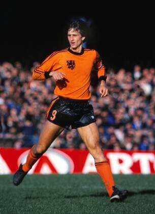 Football - 1978 World Cup Qualifier - Northern Ireland (Nordirland) 0 Holland 1 (12 10 1977) Johan Cruyff during the game in Belfast. 