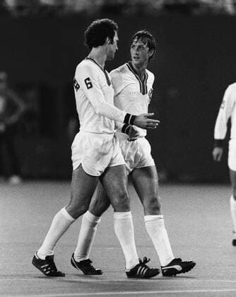Football - New York Cosmos 2 World All Stars XI 2 (30 08 1978) Johan Cruyff and Franz Beckenbauer of the Cosmos during the game in Giants Stadium, New York. 