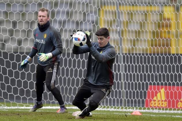 Fußball, Training Nationalteam Belgien Gillet Jean-Francois goalkeeper of Belgium and Courtois Thibaut goalkeeper of Belgium FOOTBALL : Belgique - Entrainement - UEFA EURO EM Europameisterschaft Fussball 2016 - Amical - 24 03 2016 PhotoNews Panoramic 