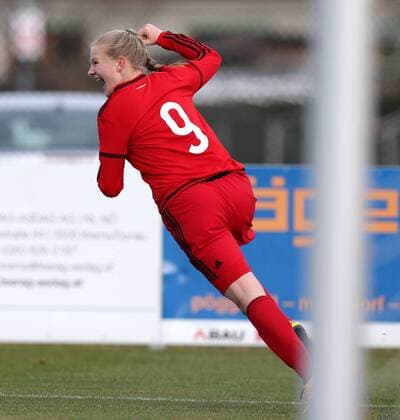 SOCCER - UEFA U17 U 17 Nationalteam EURO quali women, AUT vs GER ROHRENDORF,AUSTRIA,24.MAR.16 - WOMEN SOCCER - UEFA Women s Under-17 championship, qualification, Elite round, OEFB international match Nationalmannschaft-Länderspiel Austria vs Germany. Image shows the rejoicing of Anna-Lena Stolze (GER). GEPAxpictures xWalterxLuger
