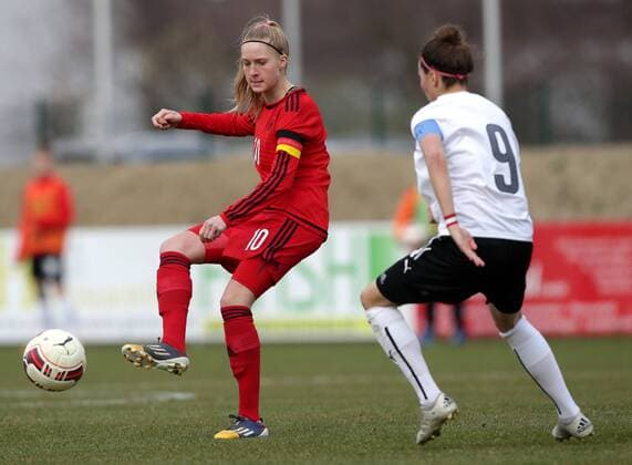 SOCCER - UEFA U17 U 17 Nationalteam EURO quali women, AUT vs GER ROHRENDORF,AUSTRIA,24.MAR.16 - WOMEN SOCCER - UEFA Women s Under-17 championship, qualification, Elite round, OEFB international match Nationalmannschaft-Länderspiel Austria vs Germany. Image shows Janina Minge (GER) and Jennifer Klein (AUT). GEPAxpictures xWalterxLuger