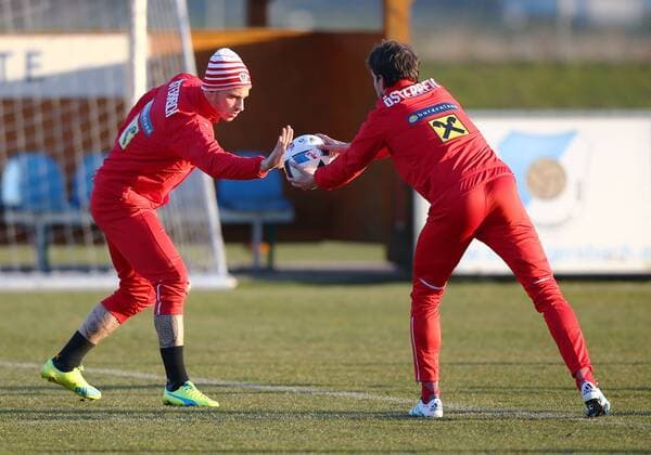 Fußball, Training Nationalteam Österreich SOCCER - AUT vs ALB, test match, preview STEGERSBACH,AUSTRIA,24.MAR.16 - SOCCER - OEFB international match Länderspiel Austria vs Albania, friendly match, preview, training team AUT. Image shows Marko Arnautovic and Gyoergy Garics (AUT). GEPAxpictures xChristianxOrt