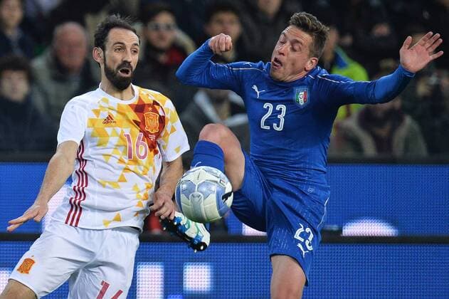 Juanfran Spgana, Emanuele Giaccherini Italia Udine 24-03-2016 Stadio Friuli Football Calcio friendly (Nationalmannschaft) match Italy - Spain andreaxstaccioli