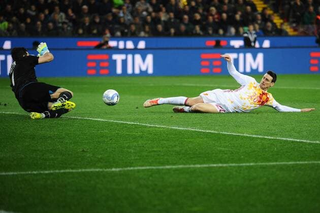 Gianluigi Buffon Italia, Aritz Aduriz Spagna Udine 24-03-2016 Stadio Friuli Football Calcio friendly (Nationalmannschaft) match Italy - Spain andreaxstaccioli