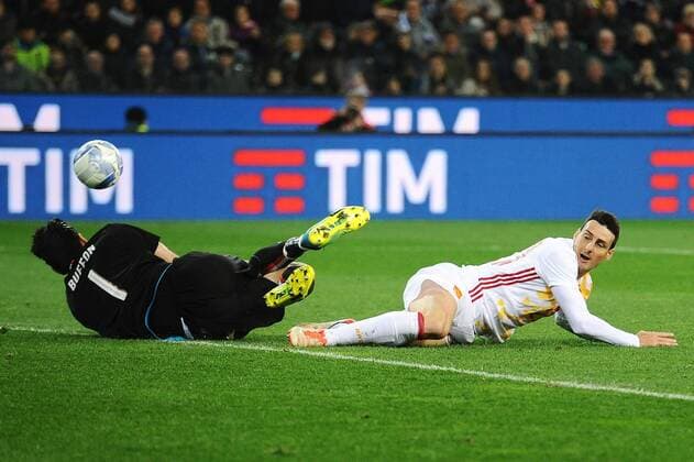 Gianluigi Buffon Italia, Aritz Aduriz Spagna Udine 24-03-2016 Stadio Friuli Football Calcio friendly (Nationalmannschaft) match Italy - Spain andreaxstaccioli