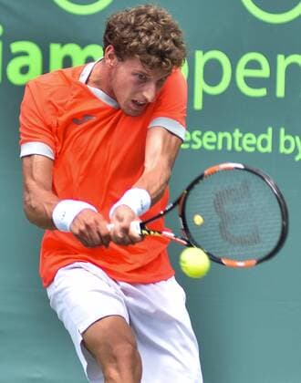 Spanish tennis player Pablo Carreno Busta returns the ball to Australian John Millman during the first journey of the Masculine Miami Tennis Open in Cayo Vizcaino, Miami, FL, United States, 24 March 2016. PABLO CARRENO BUSTA VS JOHN MILLMAN !ACHTUNG: NUR REDAKTIONELLE NUTZUNG!  MIA005 20160324-635944545869878149