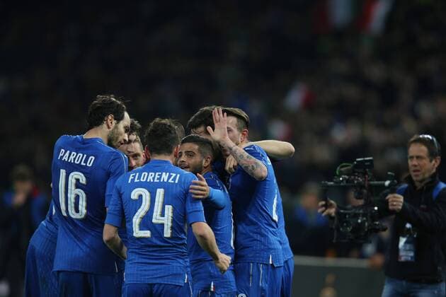 SOCCER - ITA vs ESP, test match UDINE,ITALY,24.MAR.16 - SOCCER - international match Nationalmannschaft-Länderspiel Italy vs Spain, friendly (Nationalmannschaft) match. Image shows the rejoicing of Marco Parolo, Alessandro Florenzi and Lorenzo Insigne (ITA). GEPAxpictures xAndreasxPranter