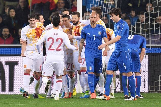 Bilder des Tages - SPORT Aritz Aduriz Spain goal celebration Udine 24-03-2016 Stadio Friuli Football Calcio friendly (Nationalmannschaft) Italien vs Spanien andreaxstaccioli