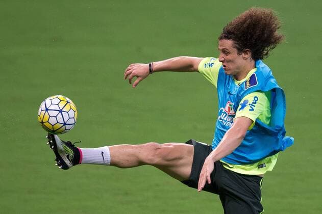 Treino da Selecao Brasileira de Futebol RECIFE, PE - 24 03 2016: TRAINING SOCCER BRAZILIAN SELECTION - David Luiz during training of the Brazilian soccer team in the Arena Pernambuco to reconhecimendo lawn one day before the match against Uruguay in qualifying World Cup 2018 Russia. (Photo: Marcelo Machado de Melo FotoArena)  MarceloxMachadoxdexMelo