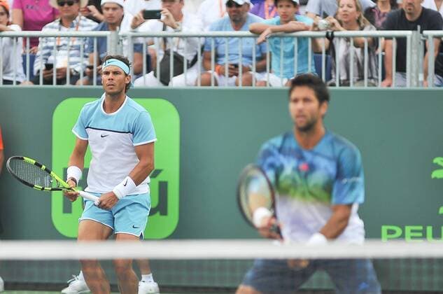Spanish tennis players Rafael Nadal (L) and Fernando Verdasco (R) return the ball to Italy Simone Bolelli and Andreas Seppi during the first journey of the Masculine Miami Tennis Open in Cayo Vizcaino, Miami, FL, United States, 24 March 2016. RAFAEL NADAL AND FERNANDO VERDASCO VS SIMONE BOLELLI AND ANDREAS SEPPI !ACHTUNG: NUR REDAKTIONELLE NUTZUNG!  MIA033 20160325-635944679486112974